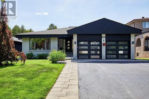 727 BARBADOS STREET  Oshawa, ON L1J 7E7
