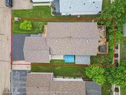 Attached Garage with Inside Entry - 