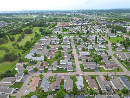 21 Eagle Way, Brandon, MB 