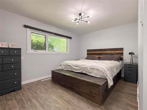 28 Clement Drive, Brandon, MB 