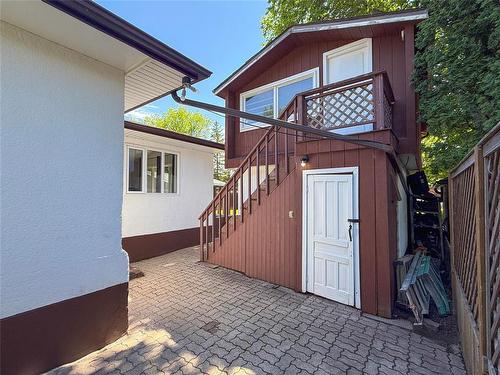 28 Clement Drive, Brandon, MB 