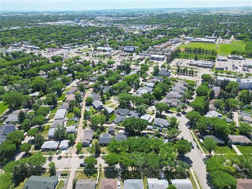28 Clement Drive, Brandon, MB 