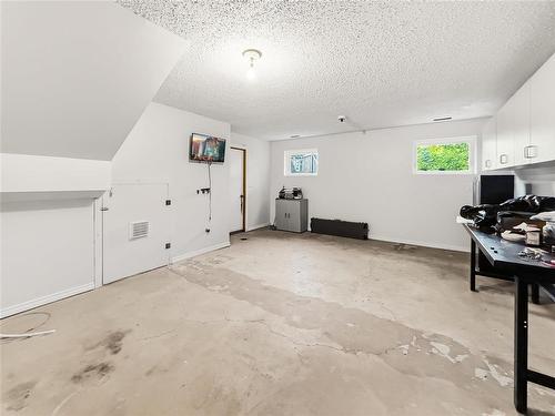 2005 Braecrest Drive, Brandon, MB 