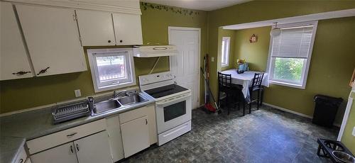 Kitchen/dining area - 23 Princess Avenue E, Brandon, MB 