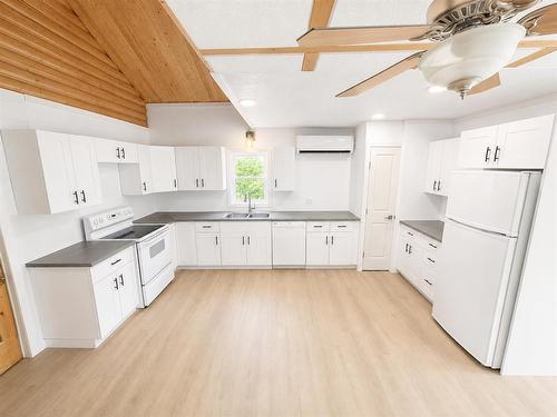 44 Meadowview Drive, Onanole, MB 