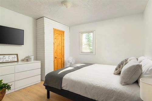 44 Meadowview Drive, Onanole, MB 