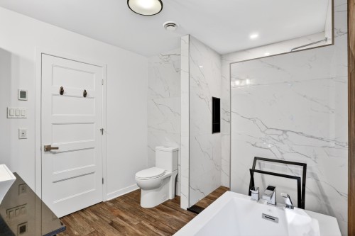 Salle de bains - 409 Rue Des Étoiles, Saint-Hippolyte, QC 