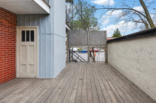 Terrasse - 3240 Rue St-Zotique E., Montréal (Rosemont/La Petite-Patrie), QC 