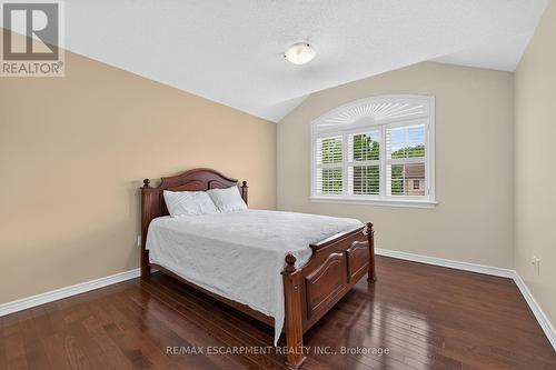 81 Morning Mist Drive, Hamilton, ON 