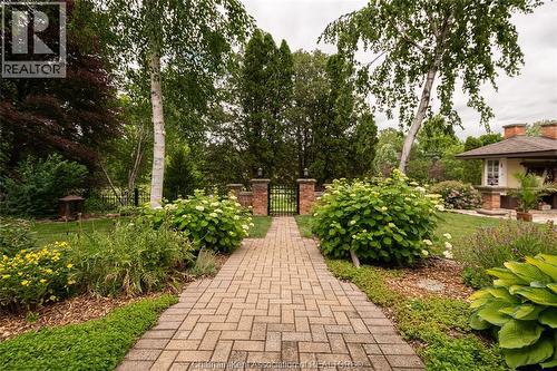 11 Algonquian Drive, Chatham, ON 
