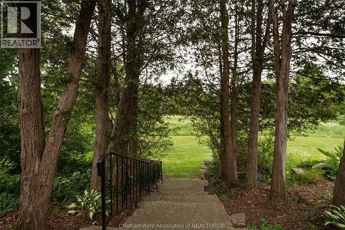 11 Algonquian Drive, Chatham, ON 