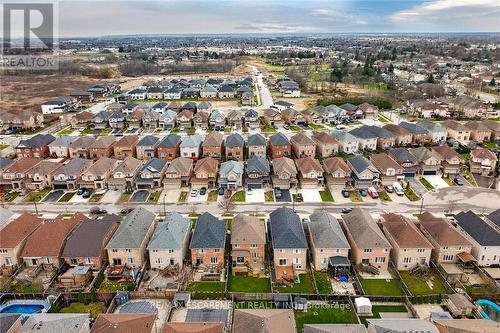 44 Matteo Trail, Hamilton, ON 