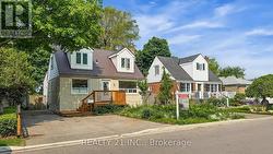 98 NATAL AVENUE  Toronto, ON M1N 3V6