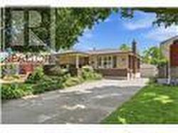 31 SYCAMORE STREET  Hamilton, ON L8T 3N6