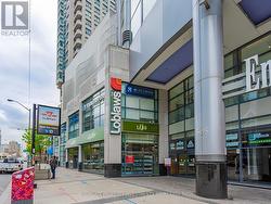607 - 8 HILLCREST AVENUE  Toronto, ON M2N 6Y6