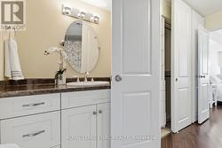 Vanity to ensuite - 
