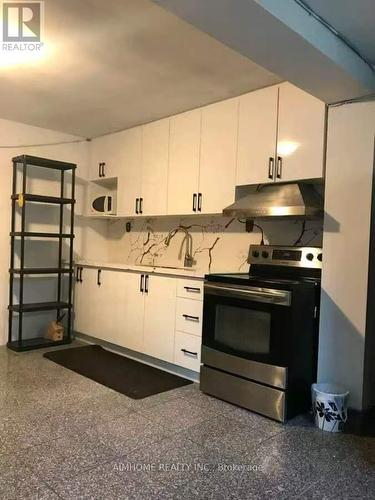 MAINFLR - 137A MARKHAM STREET , Toronto, Ontario M6J 2G4 3