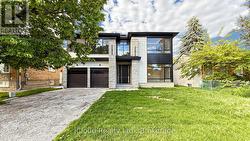 2539 RUGBY ROAD  Mississauga, ON L5B 1T1