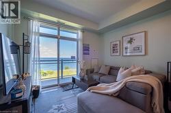 35 SOUTHSHORE Crescent Unit# 301  Hamilton, ON L8E 0J2