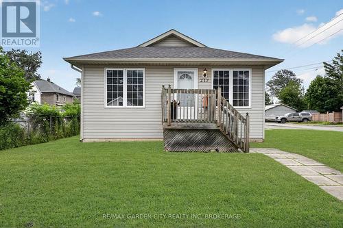 217 PINE STREET  Haldimand (Dunnville), ON N1A 2L4