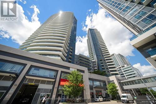 727 - 7161 Yonge Street, Markham, ON 