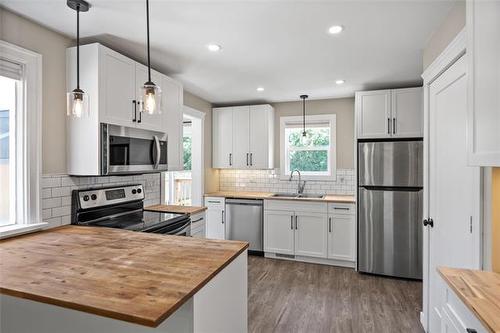 175 1St St, Stonewall, MB 