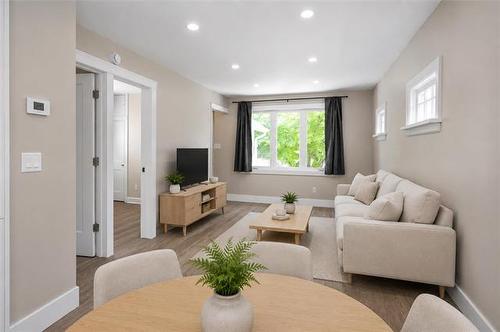 175 1St St, Stonewall, MB 