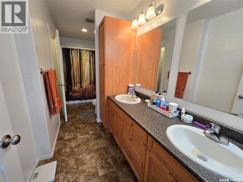 22 1275 South Railway Street E, Swift Current, SK 