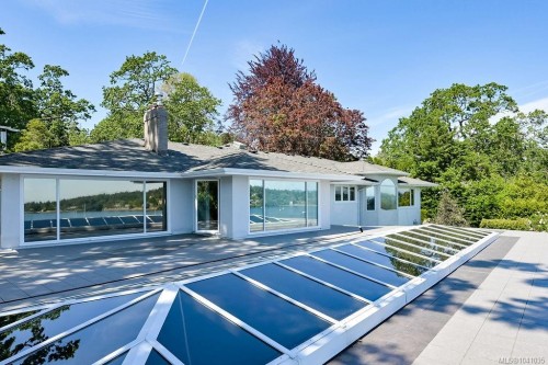 3565 Beach Dr, Oak Bay, BC 