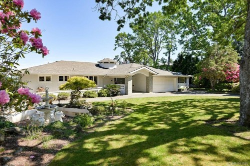 3565 Beach Dr, Oak Bay, BC 