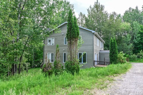 Back of Structure - 15 Ch. De Genève, Saint-Sauveur, QC 