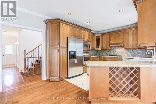 2A TWENTY EIGHTH STREET , Toronto, Ontario M8W 2Y4 3