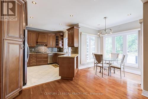 2A TWENTY EIGHTH STREET , Toronto, Ontario M8W 2Y4 4