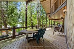 Expansive deck perfect for entertaining - 