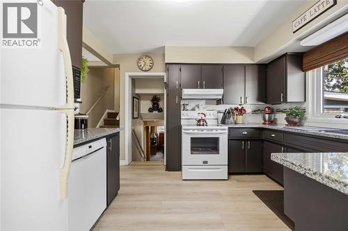 1021 Devine Street, Sarnia, ON 