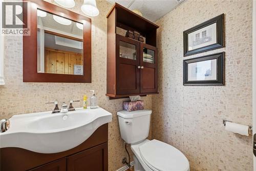1021 Devine Street, Sarnia, ON 