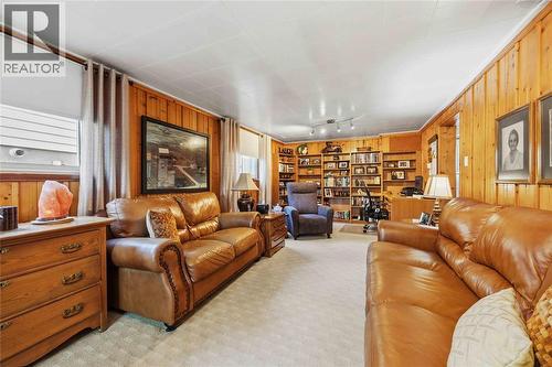 1021 Devine Street, Sarnia, ON 