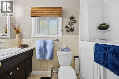 1021 Devine Street, Sarnia, ON 