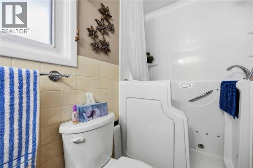 1021 Devine Street, Sarnia, ON 
