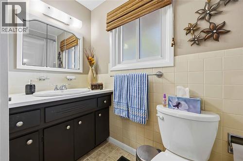 1021 Devine Street, Sarnia, ON 