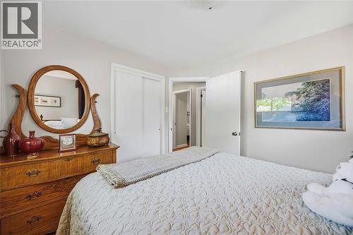 1021 Devine Street, Sarnia, ON 