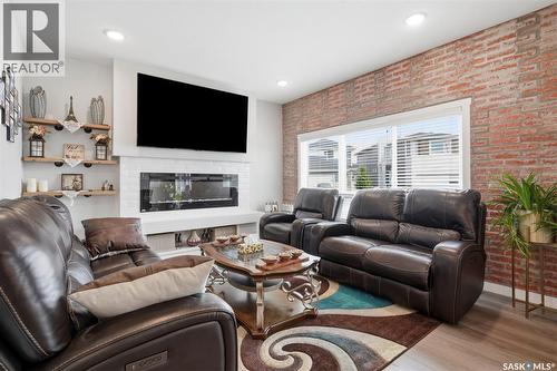 161 Dubois Crescent, Saskatoon, SK 