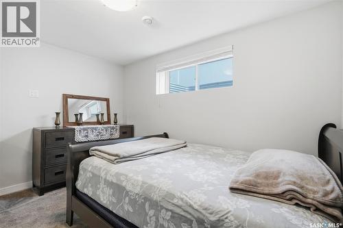 161 Dubois Crescent, Saskatoon, SK 