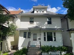 525 Sherburn Street  Winnipeg, MB R3G 2K8
