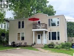 74 WILLIAM Street W Unit# 3  Waterloo, ON N2L 1J7