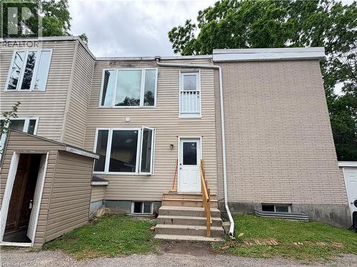 74 WILLIAM Street W Unit# 3 , Waterloo, Ontario N2L 1J7 3