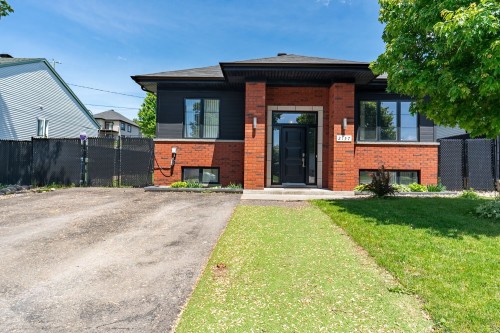 2157 Rue Marie-Claire  Saint-Jérôme, QC J7Y 0K9