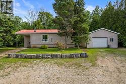 335 PIKE BAY ROAD Northern Bruce Peninsula, ON N0H 1X0
