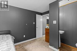 Bedroom 2 ensuite 2 piece bathroom - 