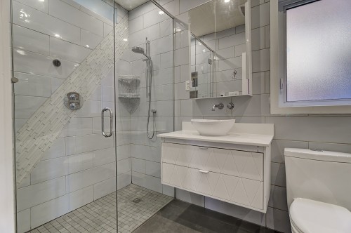 Bathroom - 1-8955 Rue De Reims, Montréal (Ahuntsic-Cartierville), QC 